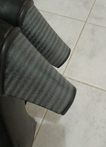 Topuklu ayakkabı - Görsel 2