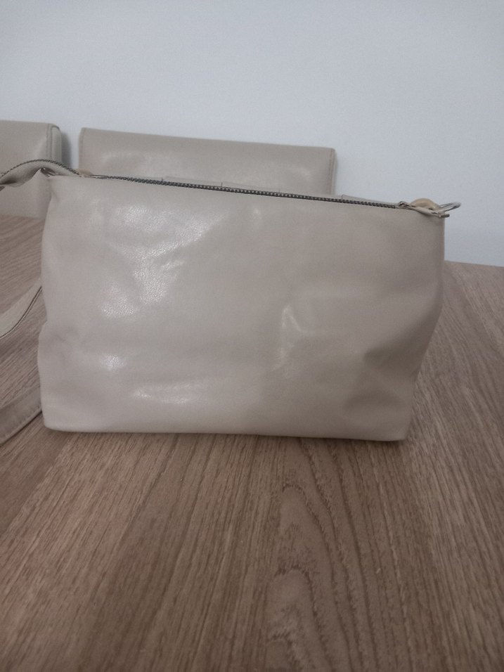 Zincir Detaylı Bej Deri Kadın Çanta - Görsel 3