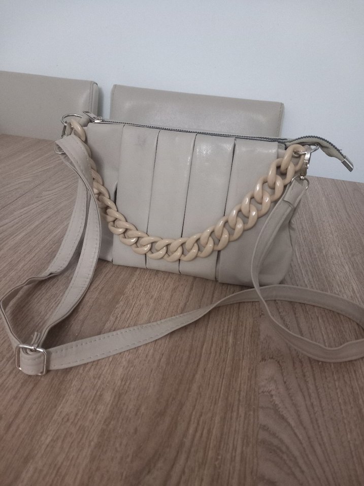 Zincir Detaylı Bej Deri Kadın Çanta - Görsel 2