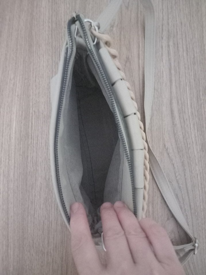 Zincir Detaylı Bej Deri Kadın Çanta - Görsel 5