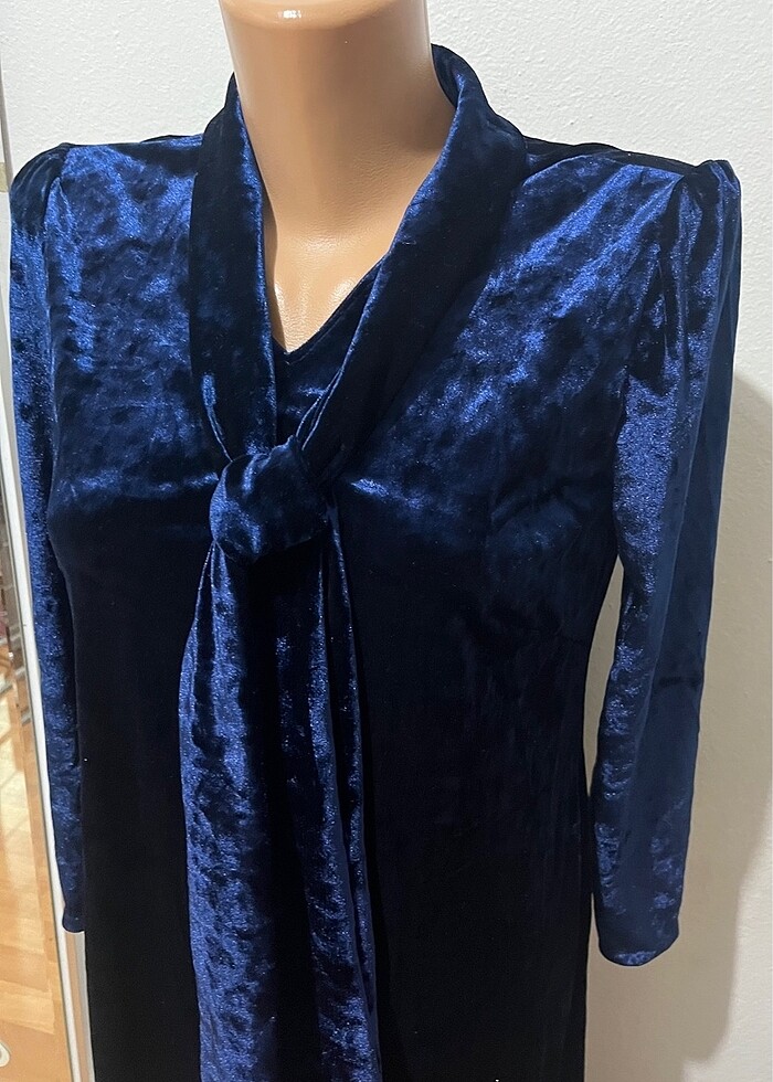 Kadife Elbise - Görsel 2