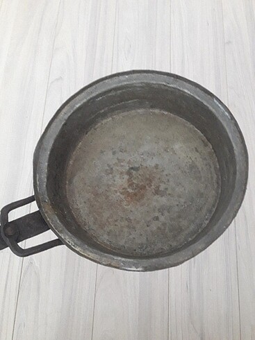 Beden gri Renk bAkır dövme saplı tava