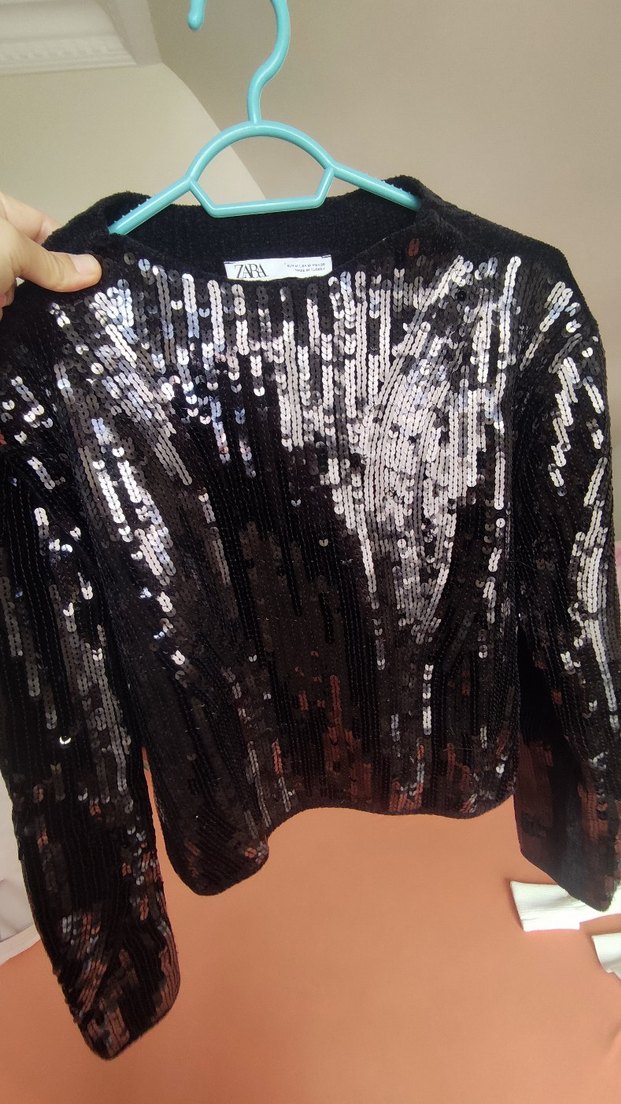Zara siyah Payetli Üst - Görsel 4