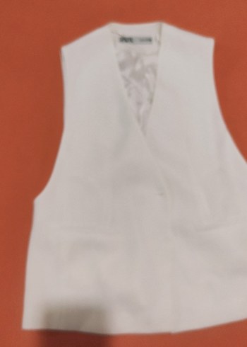 Beyaz V Yakalı Kadın Kolsuz Mini Yelek - Görsel 2