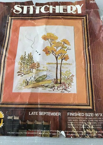 Stitchery Sonbahar Temalı Nakış işi tablo iplikleri var