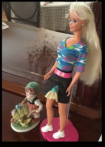 Renkli Üst ve barbie 66 eski seri sağlam - Görsel 4