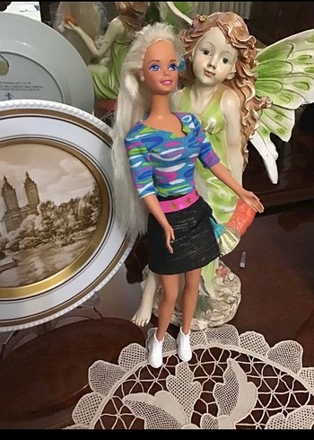 Renkli Üst ve barbie 66 eski seri sağlam - Görsel 3