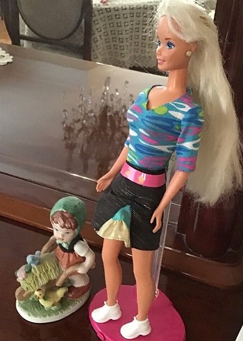Renkli Üst ve barbie 66 eski seri sağlam - Görsel 7
