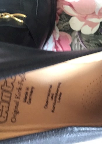 Parlak Altın Ayakkabı - Görsel 2