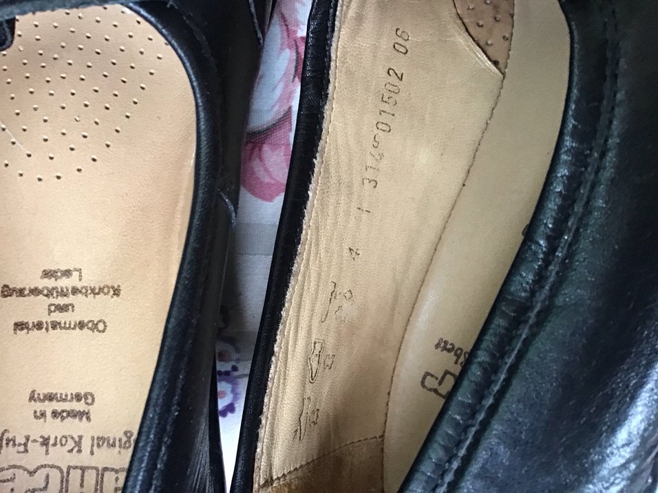 Parlak Altın Ayakkabı - Görsel 5