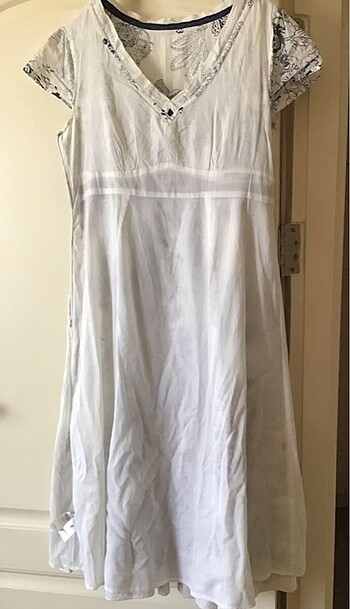 l Beden çeşitli Renk Yazlık elbise 0 pamuklu kumaşı var boy114 cm göğüs 48 cm bel 40 