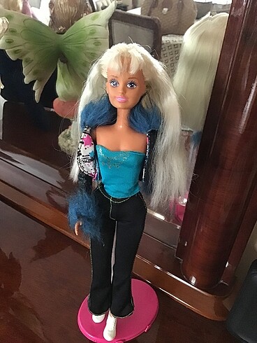 Barbie Barbie eski seri saçları ipek gibi resimleri inceleyin