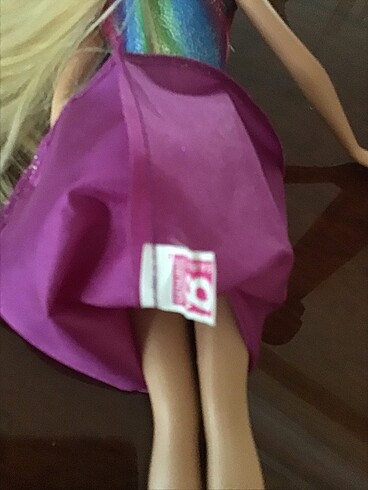 Beden Barbie 2009 mattel Elbisesi yeni saçları yumuşacık resimde