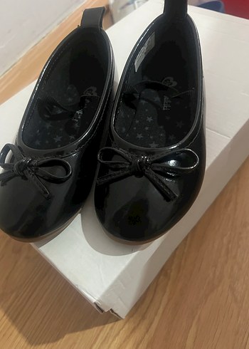 Kız Çocuk Siyah Rugan Fiyonk Detaylı Babet - Görsel 4