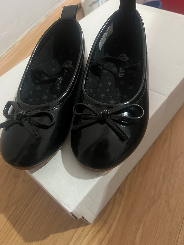 Kız Çocuk Siyah Rugan Fiyonk Detaylı Babet - Görsel 4