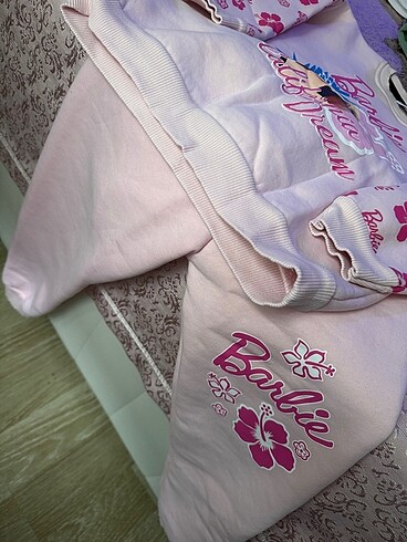 Diğer Barbie eşofman takımı
