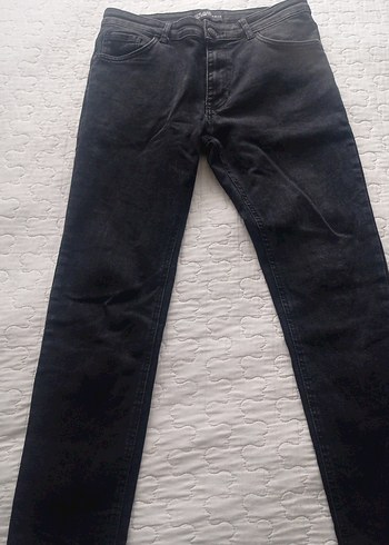 Kadın Siyah Denim Midi Boy Jean