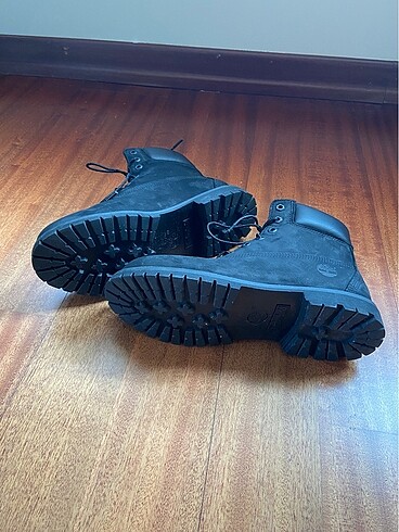 Timberland Timberland Bot