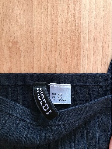H&M H&M Crop Top
