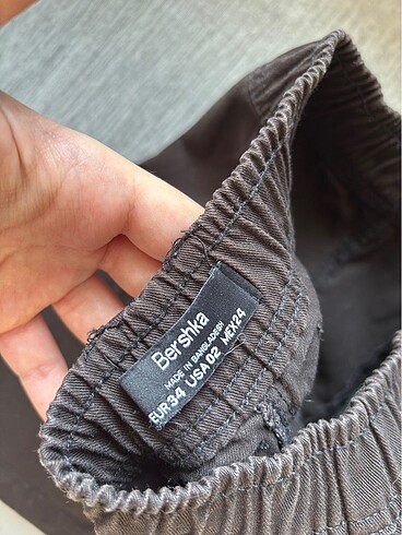 34 Beden siyah Renk Bershka kot etek