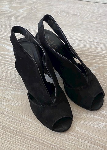 Siyah Süet Platform Topuklu Kadın Ayakkabı - Görsel 3