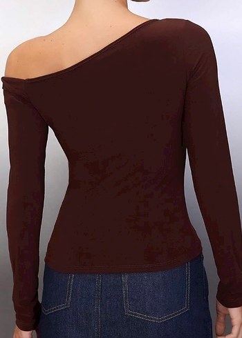 Kahverengi Tek Omuzlu Tokalı Kadın Bluz - Görsel 6