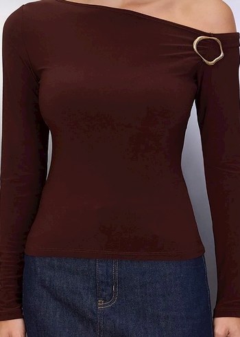 Kahverengi Tek Omuzlu Tokalı Kadın Bluz - Görsel 5