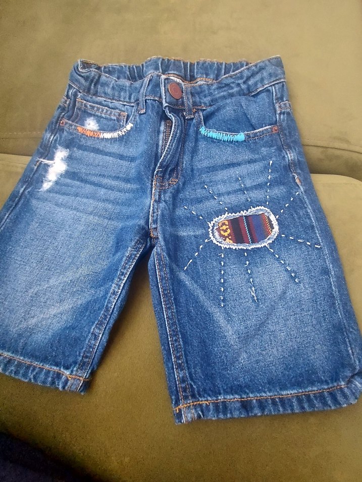 Nakışlı Renkli Bol Kesim Erkek Kot Şort - Görsel 2