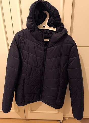 LC Waikiki Siyah şişme mont