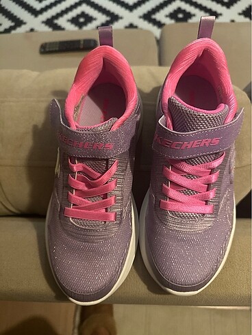 Skechers