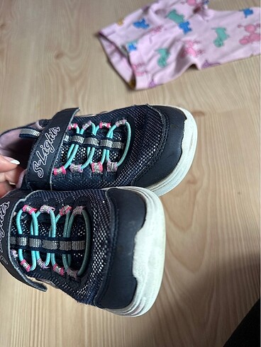 28 Beden Skechers