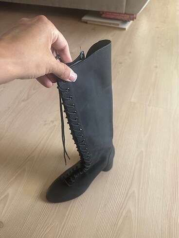 Zara çizme