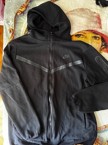 Nike tech