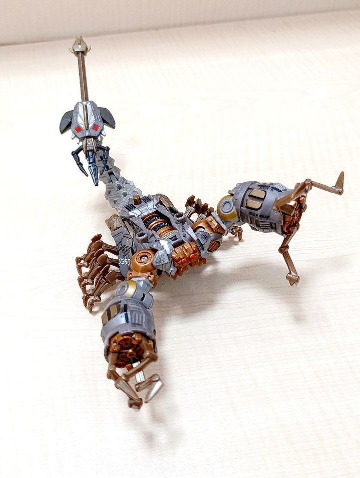 TRANSFORMERS SCORPONOK - Görsel 2