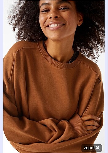 BERSHKA sweatshirt
