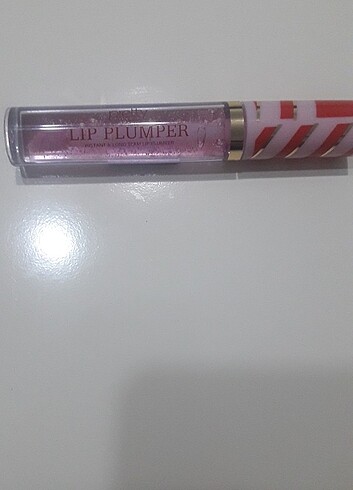 Pretty Ballerinas Lip plumber