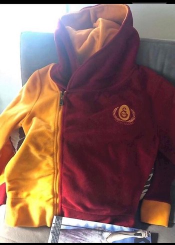 s Beden kırmızı Renk GS Kapüşonlu Fermuarlı Kırmızı-Sarı polar mont