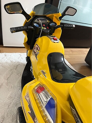 Beden sarı Renk Akülü motor