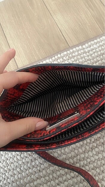  Beden kırmızı Renk Nine west çanta