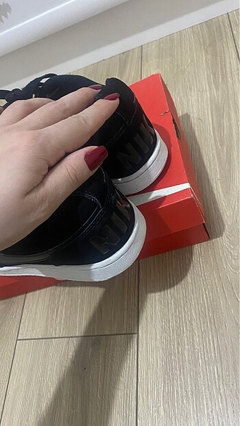 37,5 Beden Nike ayakkabı