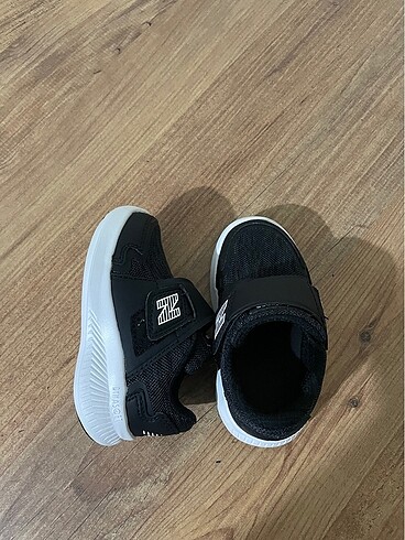 New Balance Erkek çoçuk ayakkabısı 22 numara