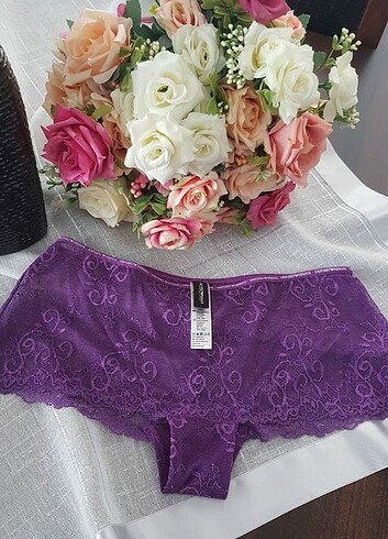Armanı iç çamaşırı 