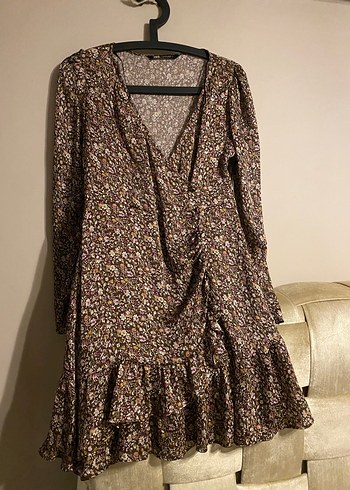 Zara Romantik Cicekli Kruvaze Mini Elbise