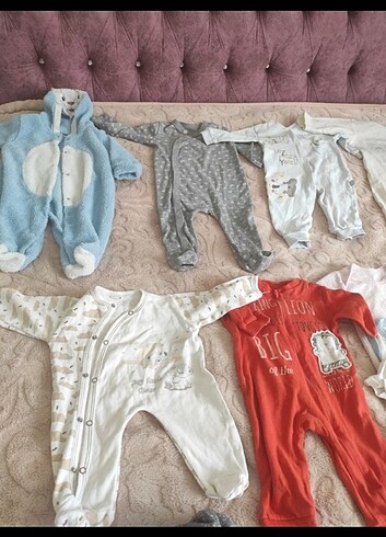 Diğer 1,3 ay uyumlu bebek kıyafetleri 
