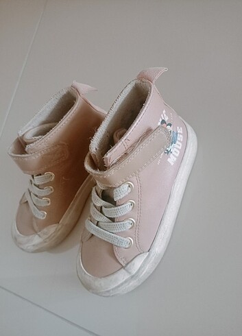 H&M H&M CONVERSE Mickey mouse