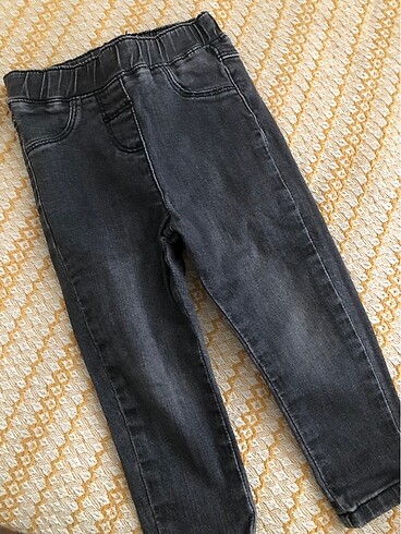 LC Waikiki Kız bebek pantolon