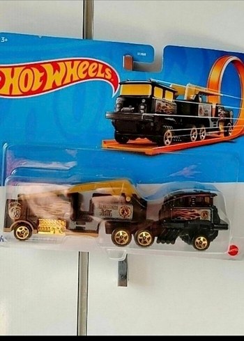Hot wheels firehouse fueler