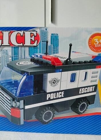  Beden Polis escort araci 127 parca lego