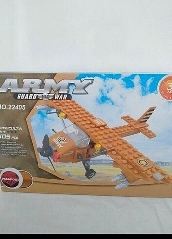 Askeri uçak 105 parca lego 