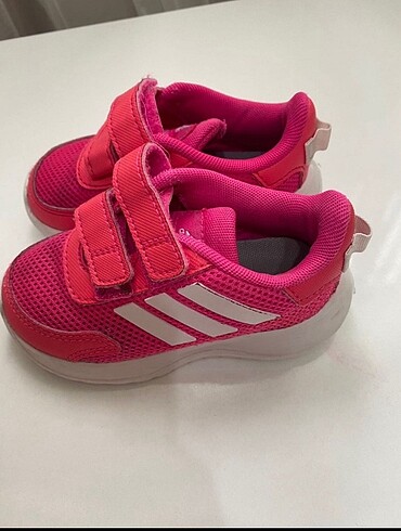 Adidas ayakkabı